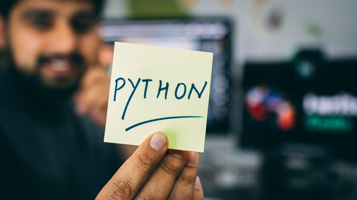 Jakie są rzeczywiste przykłady zastosowania języka Python w biznesie?